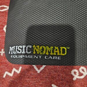 Music Nomad Guitar Work Station Mat - In new condition